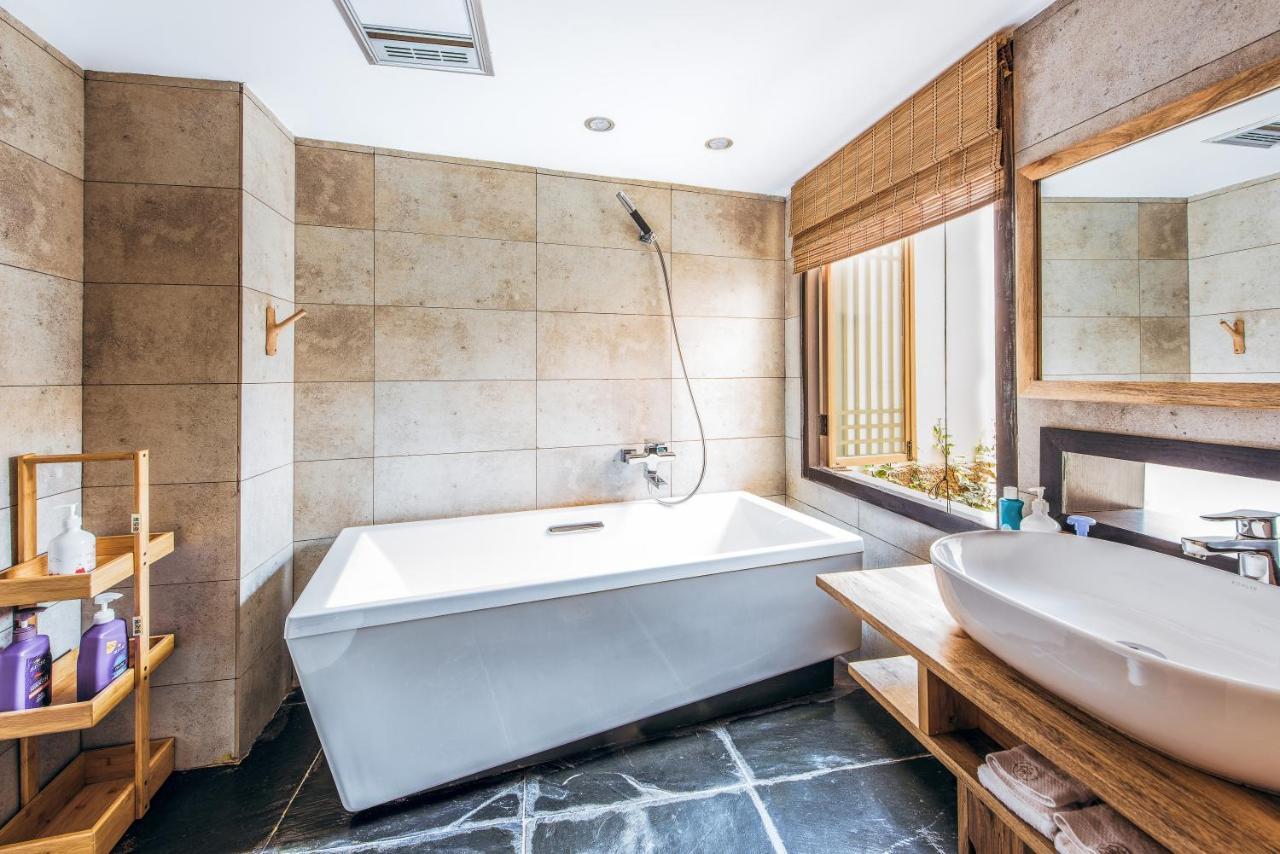 Dali Shaxi Qing Jing Courtyard Hotel Jianchuan Exterior photo