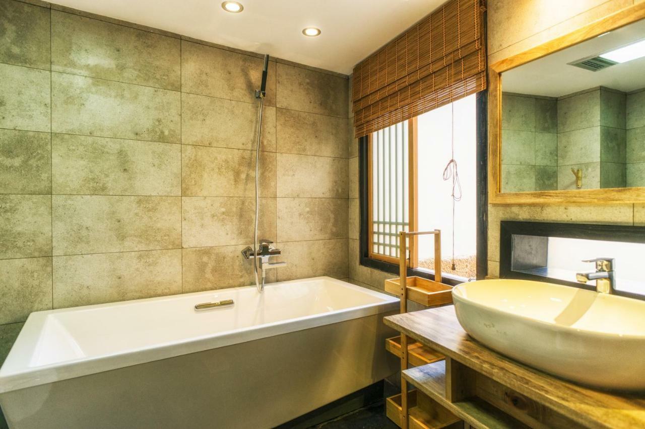 Dali Shaxi Qing Jing Courtyard Hotel Jianchuan Exterior photo